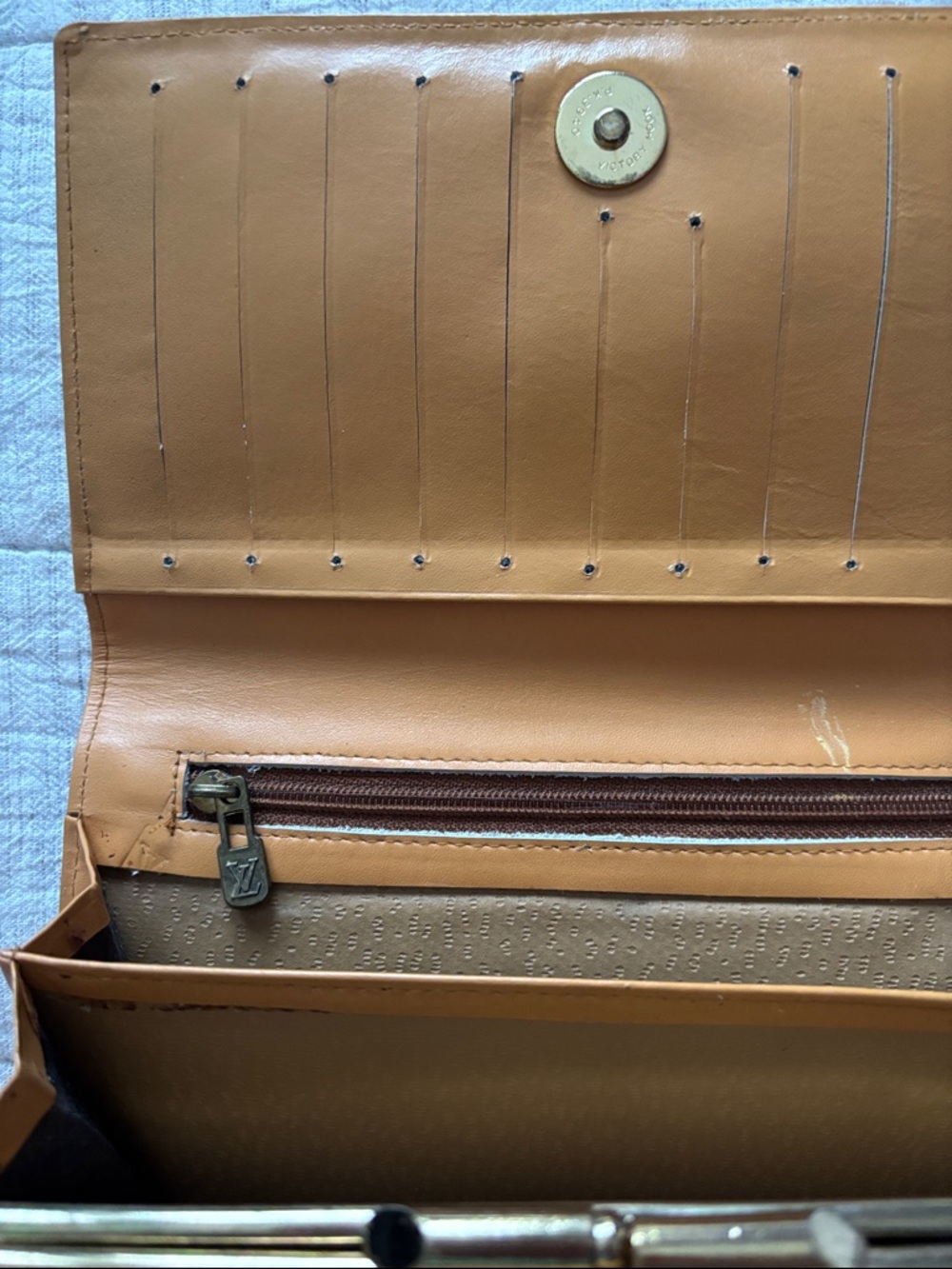 Louis Vuitton Brown and Tan Monogram Long Wallet - Picture 7 of 14
